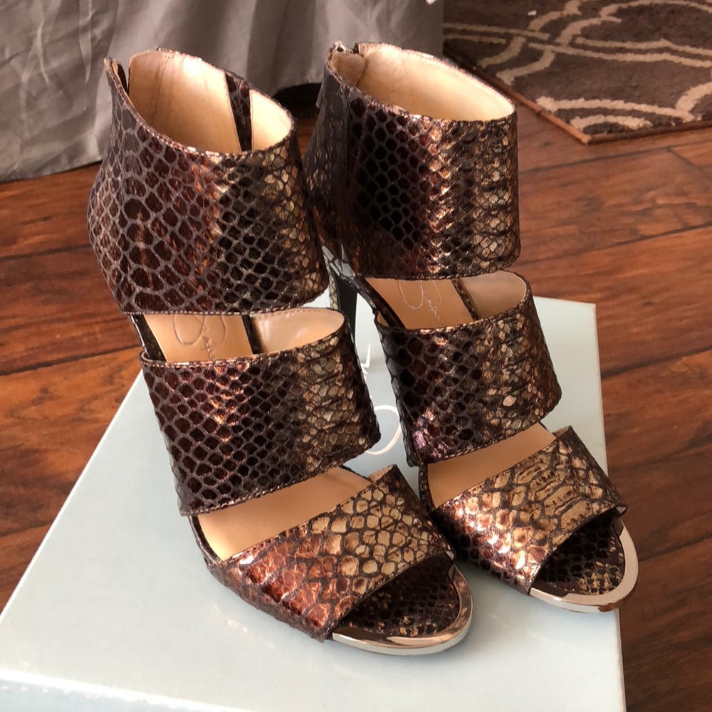 Jessica Simpson “Elsbeth” heels.